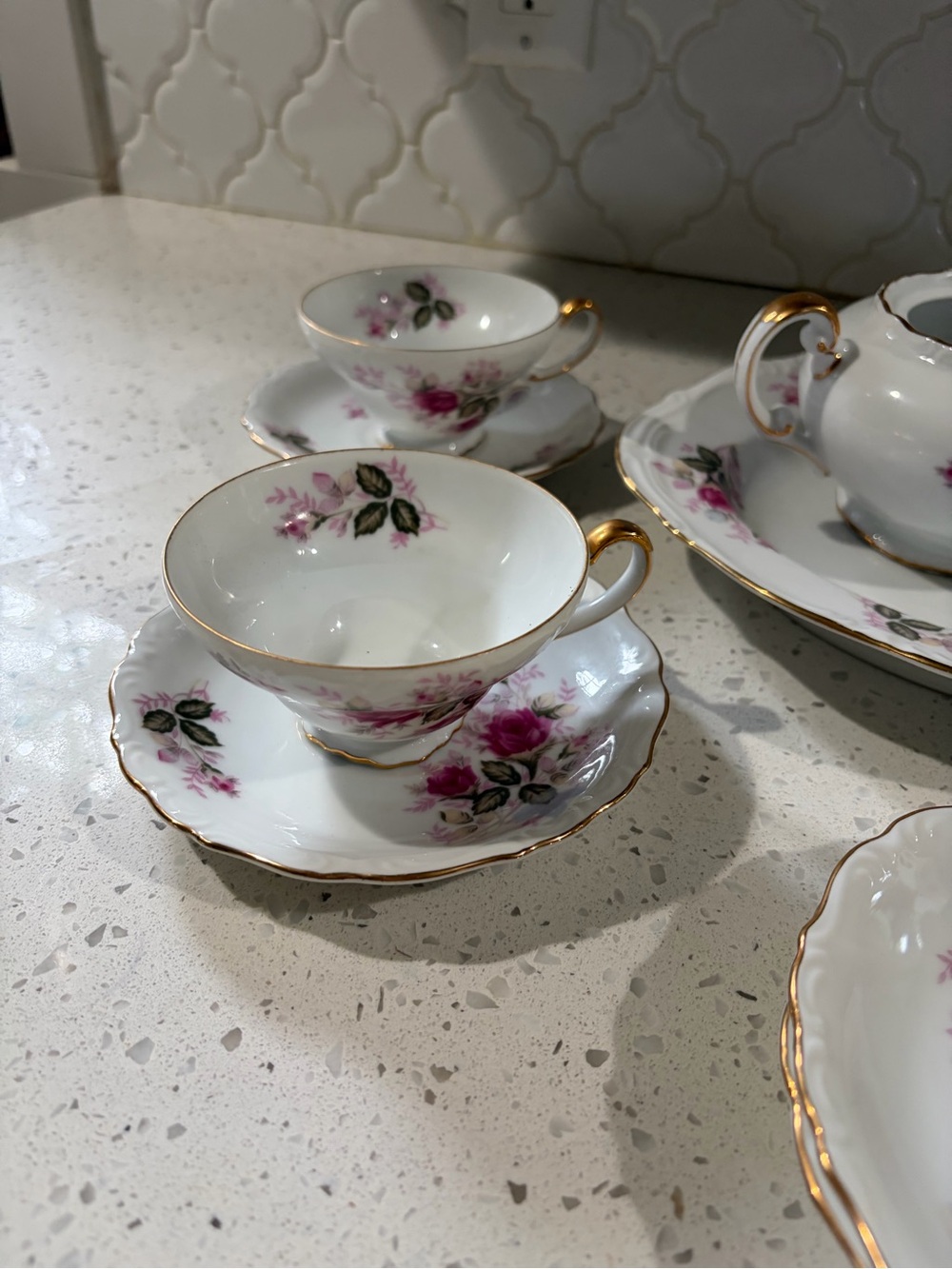 Cream Porcelain Creamer & Sugar Bowl Set with Pink Rose Motif - Picture 2 of 6